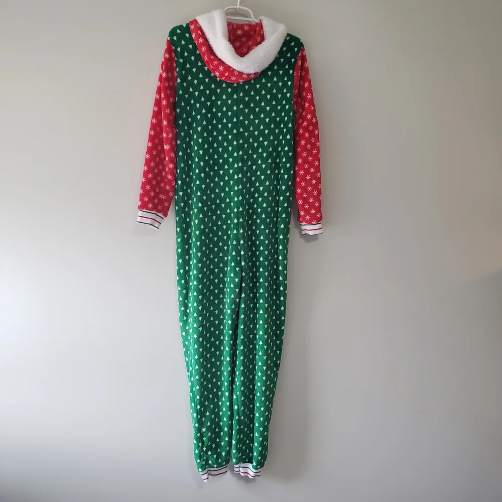 Secret Treasures Women Medium Pajamas One Piece Christmas Holiday Cozy Red Green